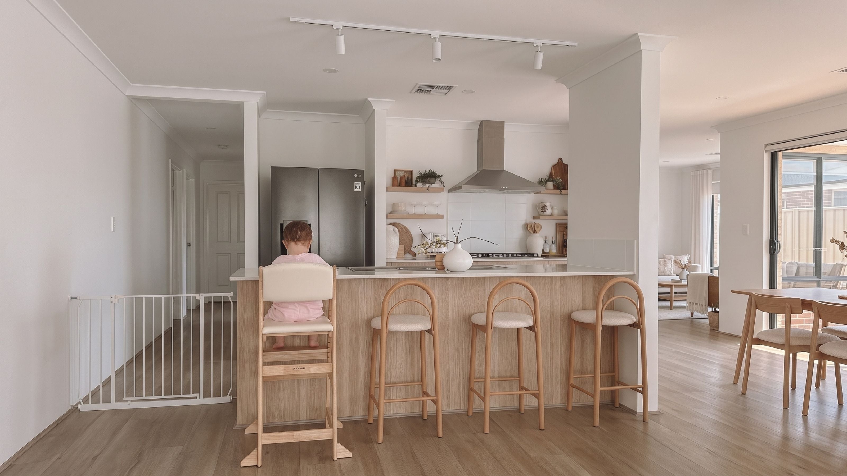 How to Choose a Toddler Dining Chair for the Family Table