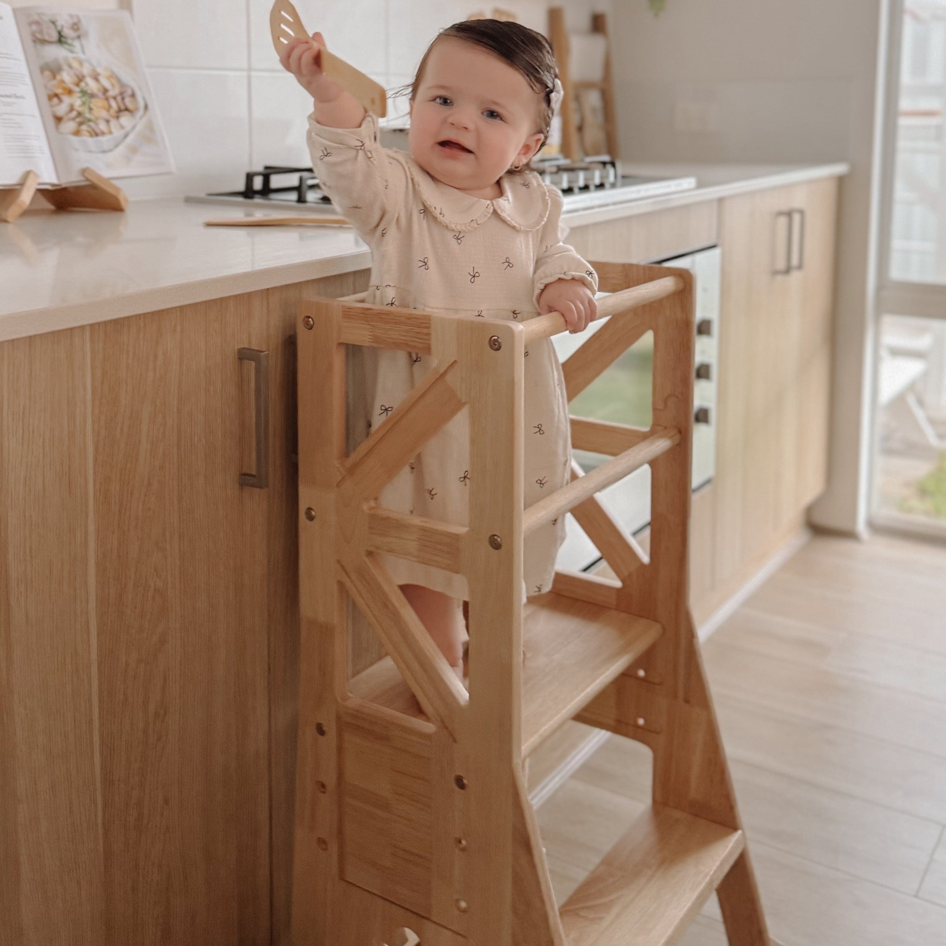 JALA Deluxe Solid Wood Adjustable Kitchen Tower - Flag with Duck Stool Handle