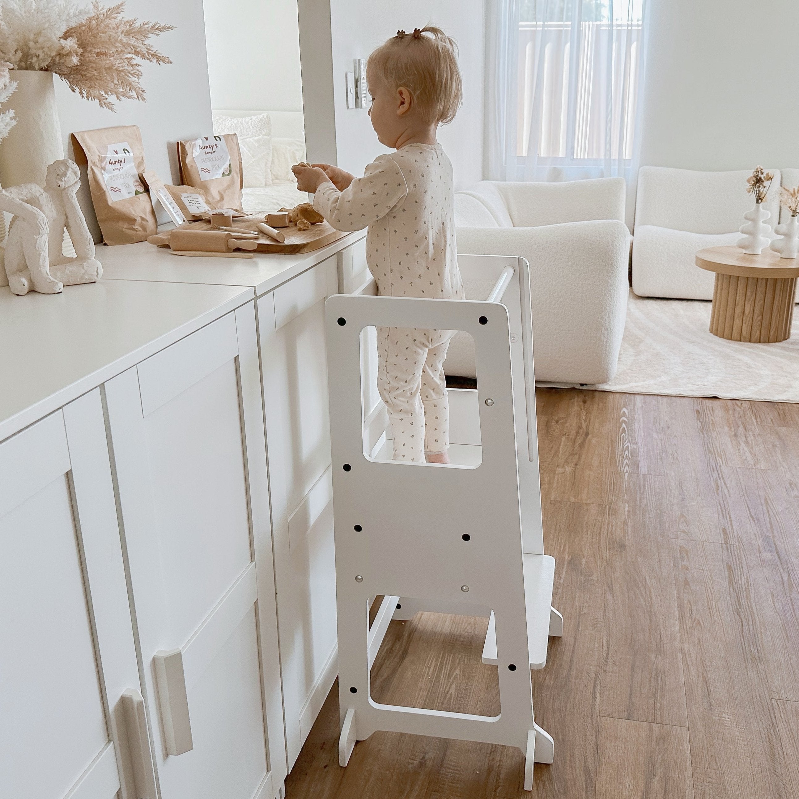 LOLA Deluxe Adjustable Kitchen Tower