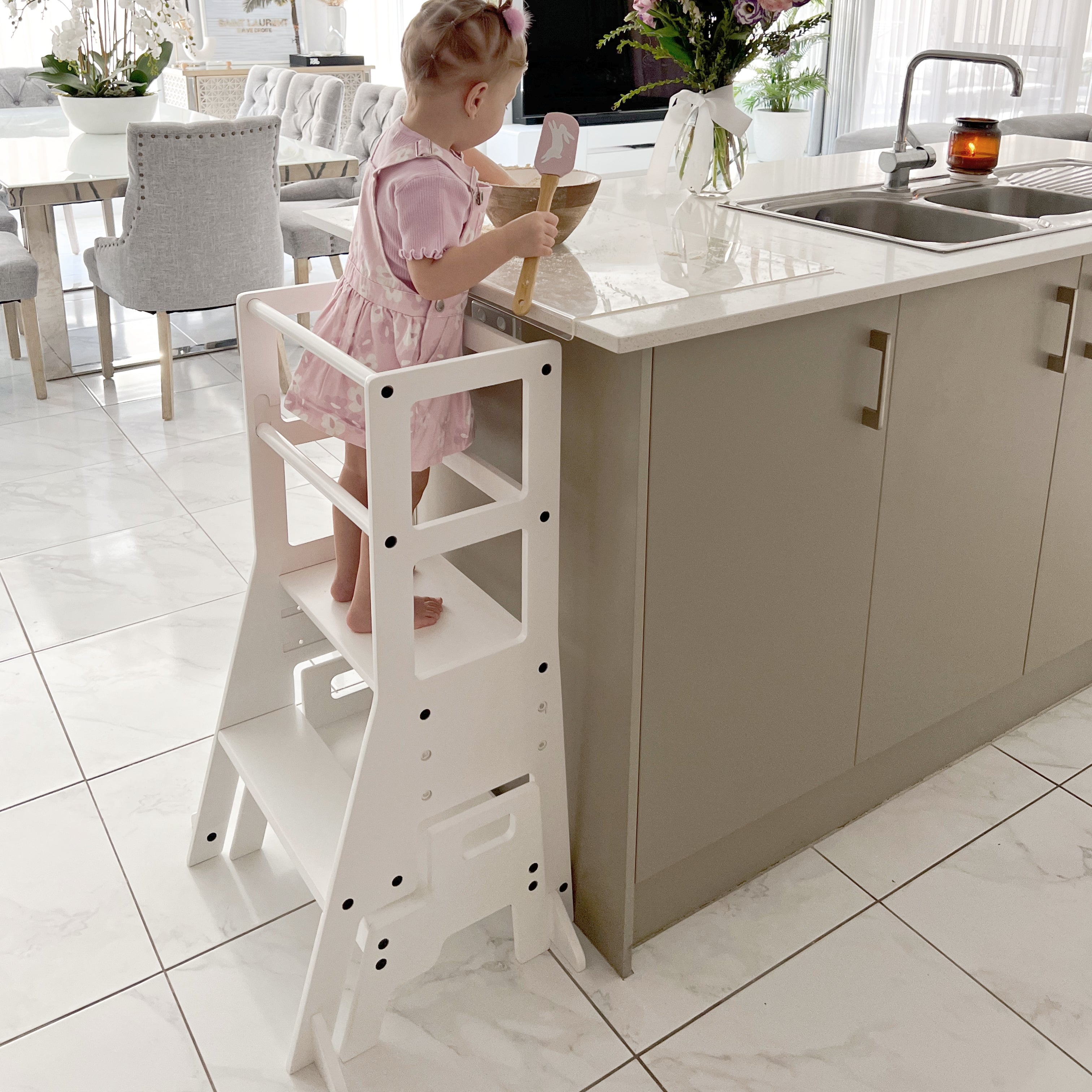 JALA Deluxe Adjustable Kitchen Tower