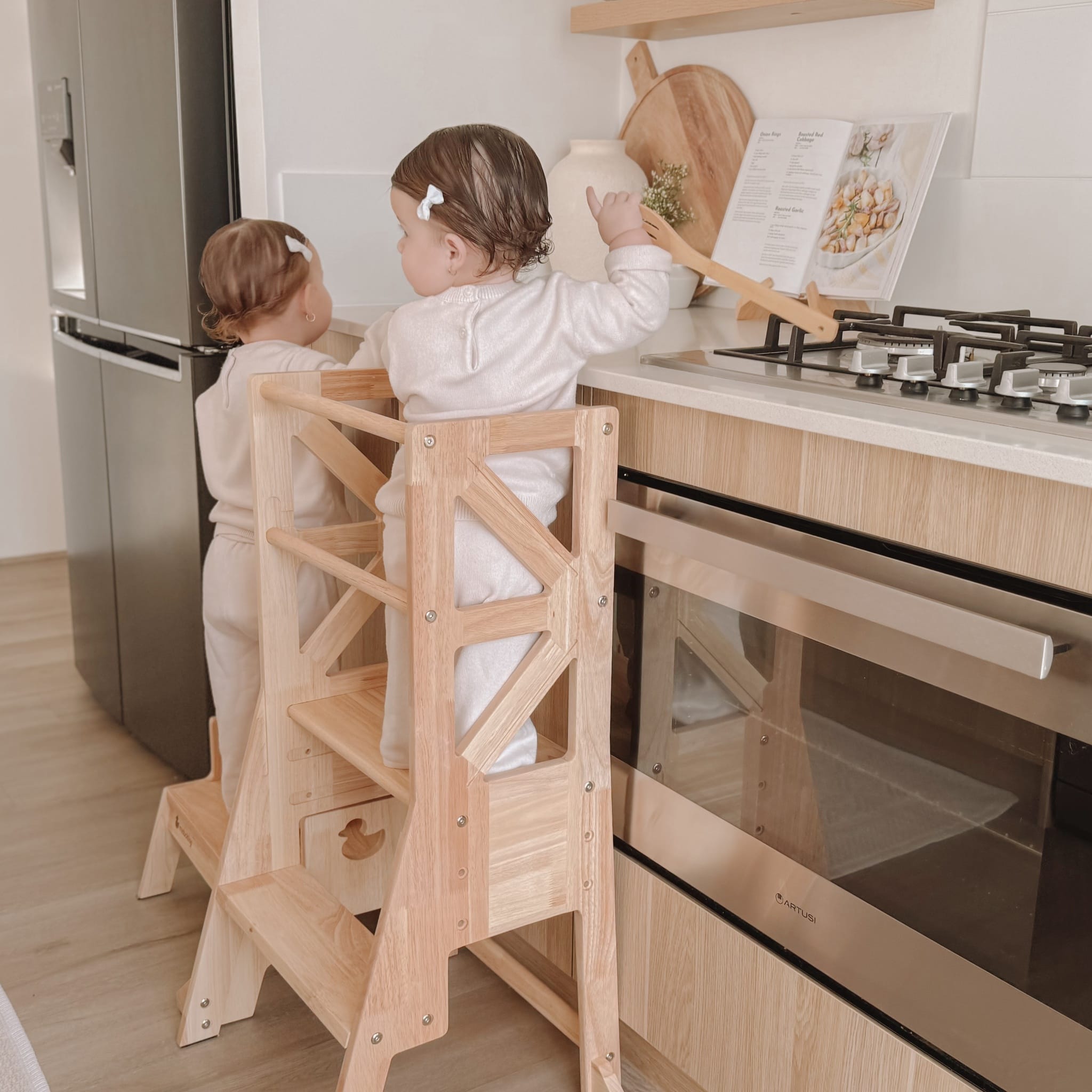 JALA Deluxe Solid Wood Kitchen Tower - Duck Stool – Montessori-inspired furniture for kids by My Duckling